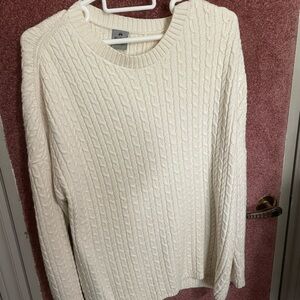 Elegant Cable Knit Sweater - Cream